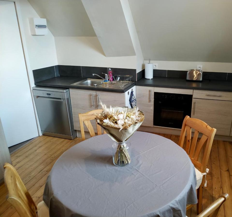 Le Gîte du Trésor Montreuil-Bellay Esterno foto