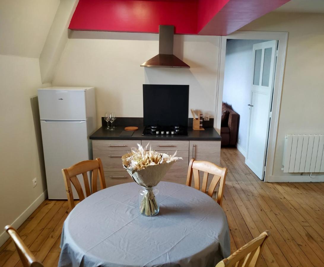 Le Gîte du Trésor Montreuil-Bellay Esterno foto