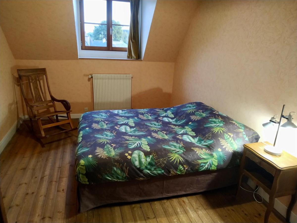 Le Gîte du Trésor Montreuil-Bellay Esterno foto