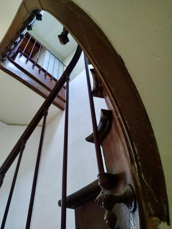 Le Gîte du Trésor Montreuil-Bellay Esterno foto